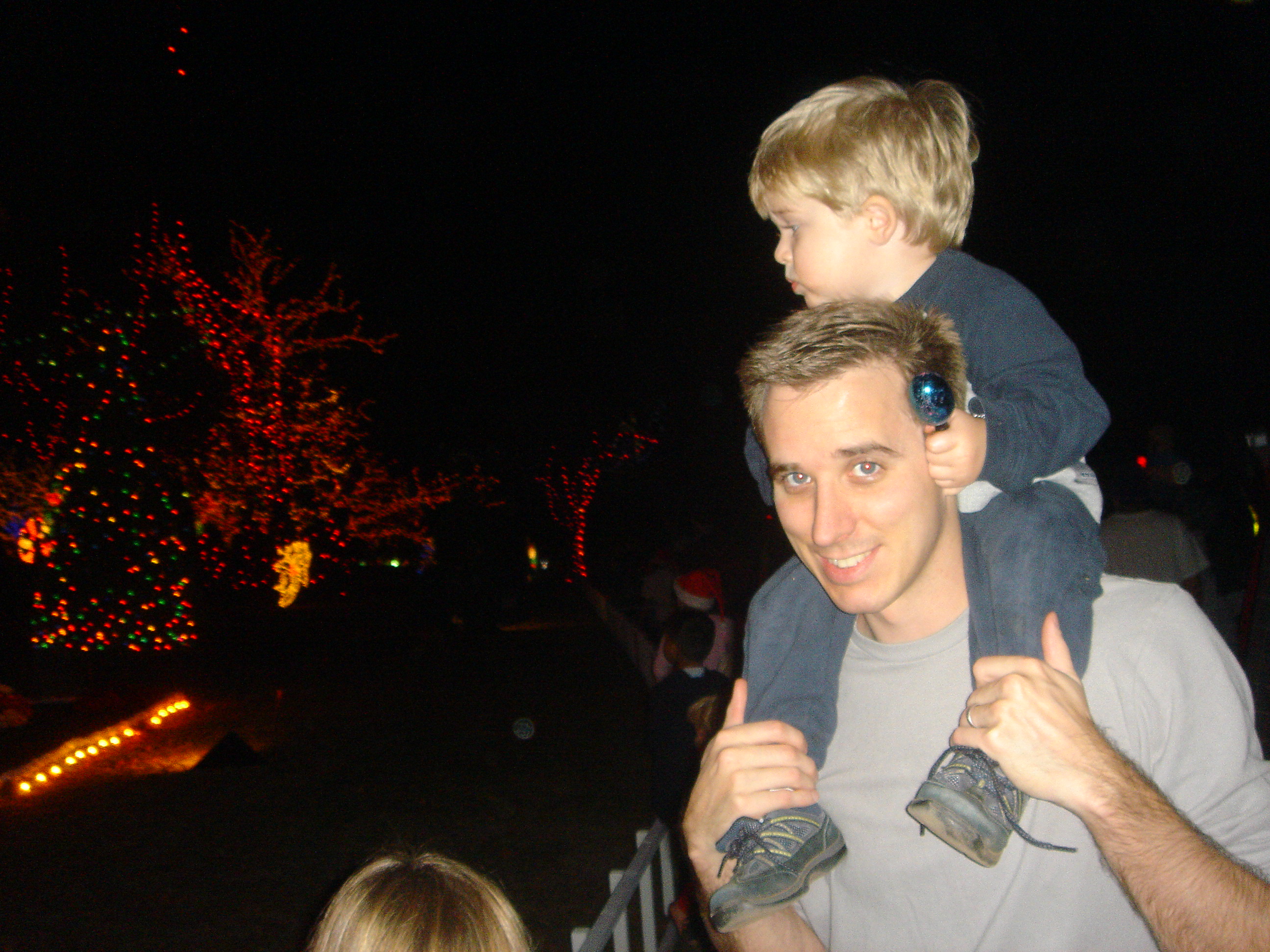 2006-12-14-Trail-Of-Lights-15.JPG